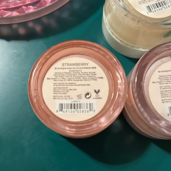 Lip scrub bundle - Picture 2 of 2